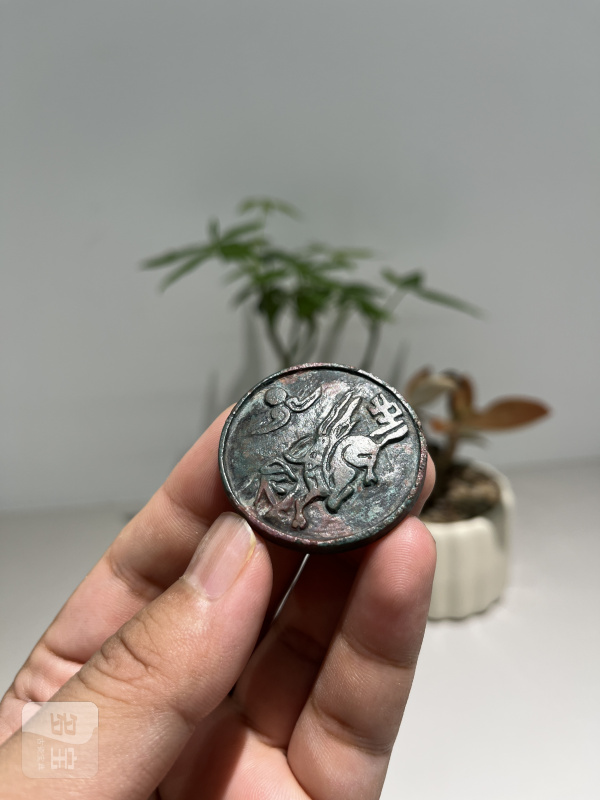 明 犀牛望月小手镜 - 图3